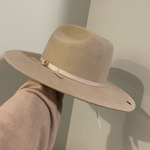 Women’s In-Style Hat
